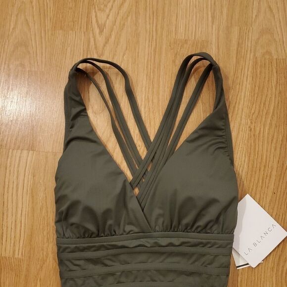 La Blanca Island Goddess Tummy-Control One-Piece - Picture 4 of 14